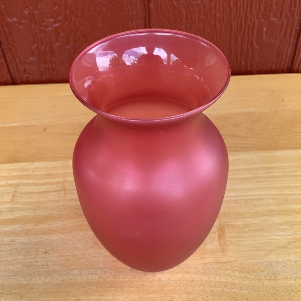 💐 Pink Vase-Frosted Pink